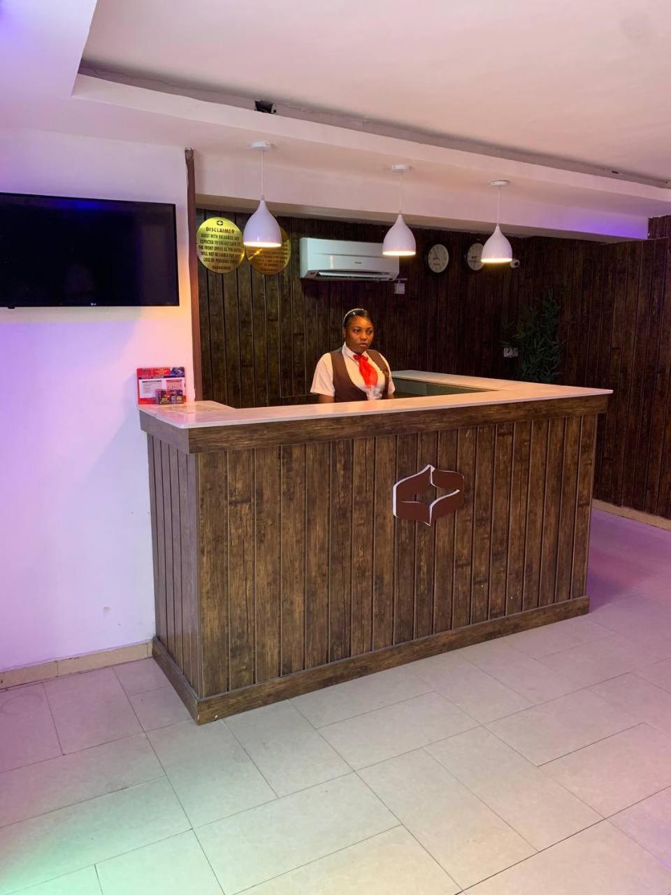 Presken Hotels Alade Avenue 이케야 외부 사진