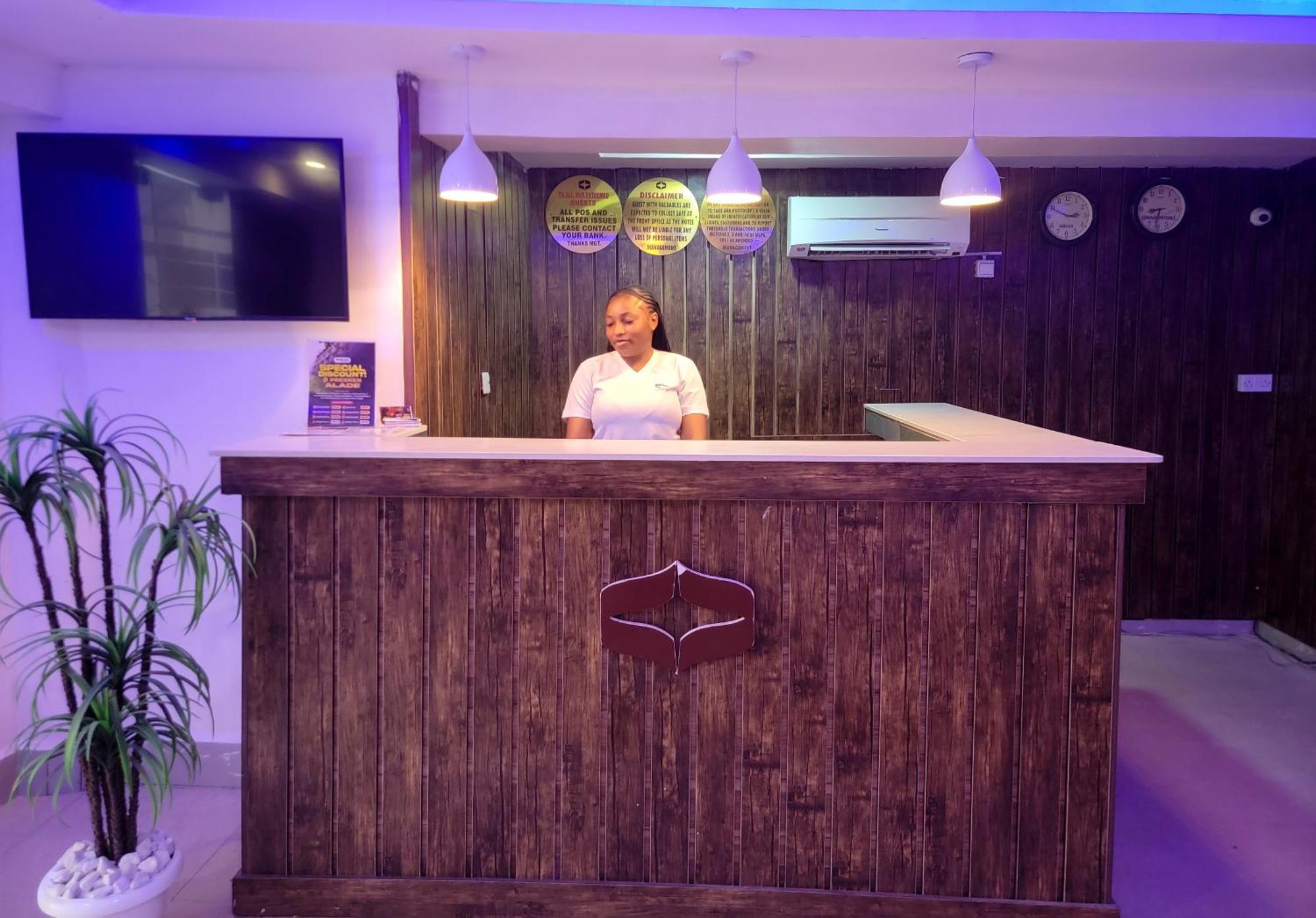 Presken Hotels Alade Avenue 이케야 외부 사진