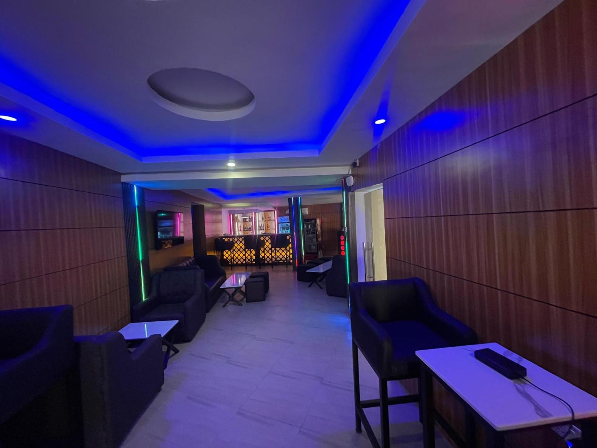 Presken Hotels Alade Avenue 이케야 외부 사진