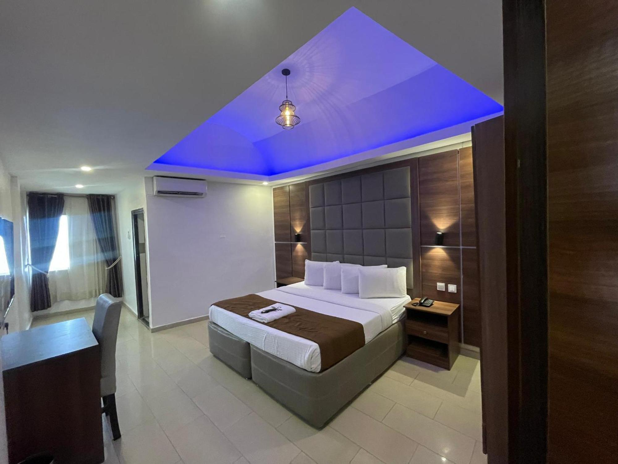 Presken Hotels Alade Avenue 이케야 외부 사진